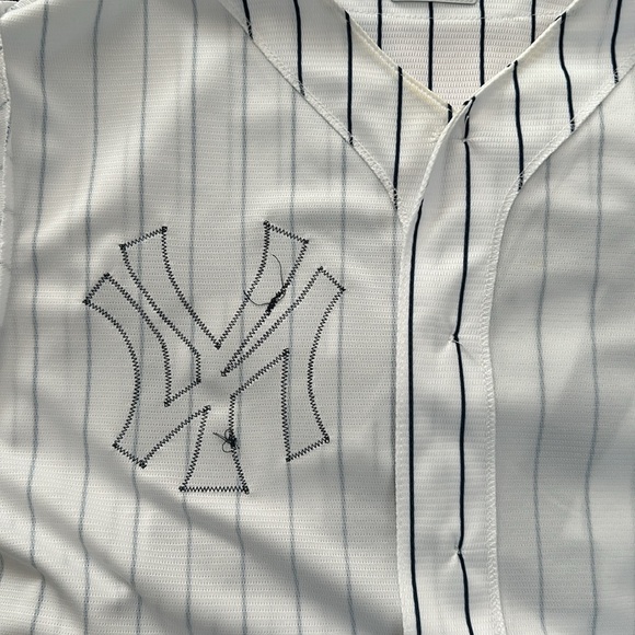 Yankees Jersey - Picture 7 of 8